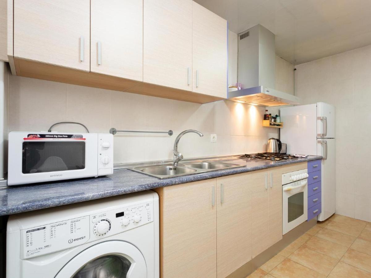 Click&Flat Fira Castelao Apartman L'Hospitalet de Llobregat Kültér fotó