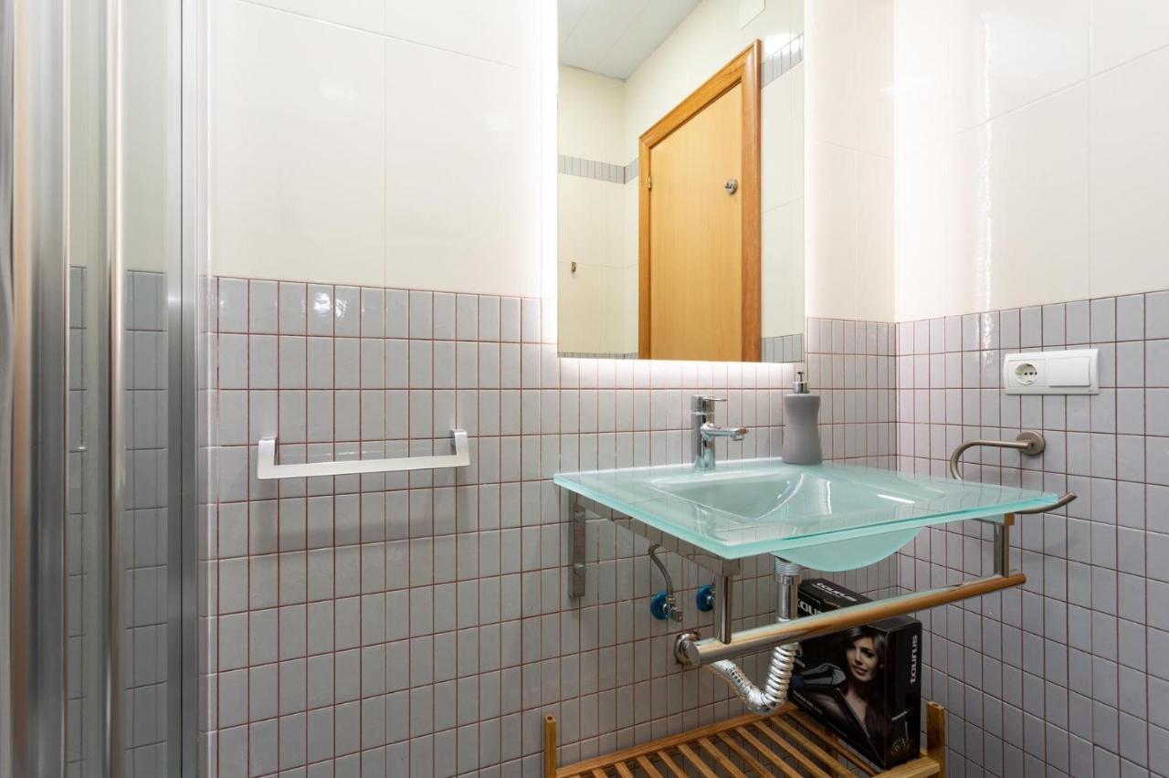 Click&Flat Fira Castelao Apartman L'Hospitalet de Llobregat Kültér fotó